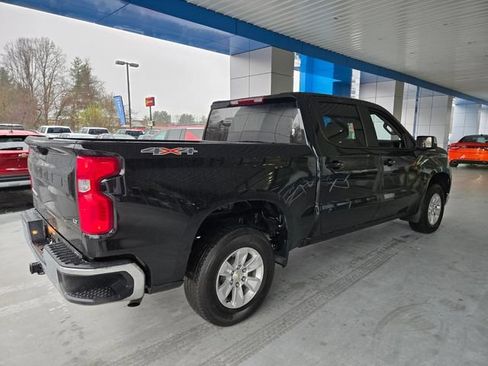 Used 2025 Chevrolet Silverado 1500 LT AWD/4WD image 11