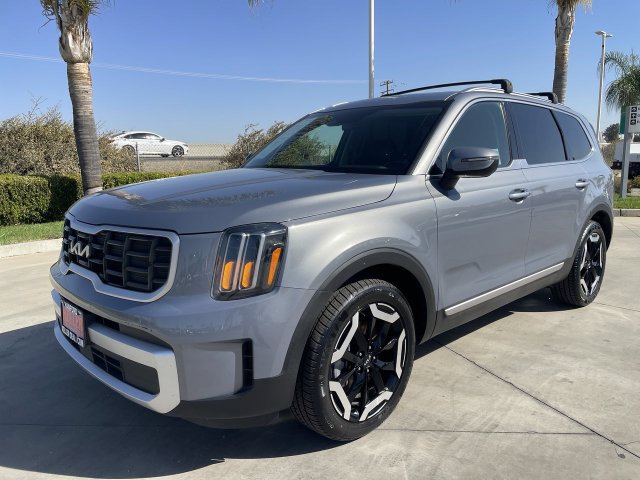 Used 2024 Kia Telluride S w/ S Sunroof Package FWD image 1