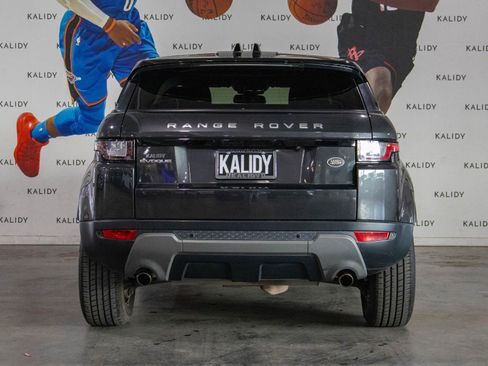 Used 2017 Land Rover Range Rover Evoque SE Premium image 22