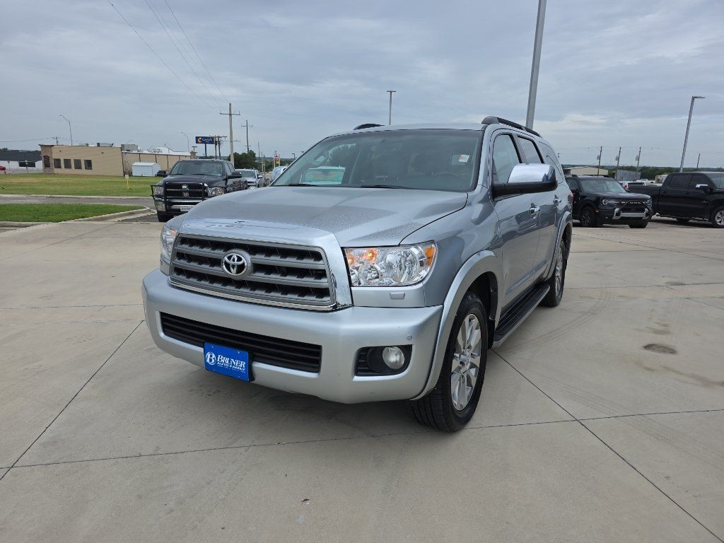 Used 2014 Toyota Sequoia Limited RWD image 3