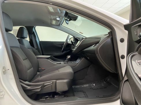 Used 2024 Chevrolet Malibu LT image 14