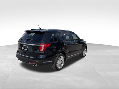 Used 2018 Ford Explorer Limited AWD/4WD image 6