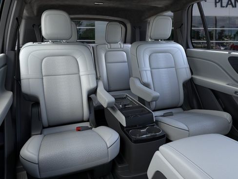 New 2026 Lincoln Aviator Black Label AWD/4WD image 11