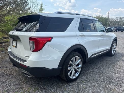 Used 2022 Ford Explorer Platinum w/ Equipment Group 601A AWD/4WD image 9