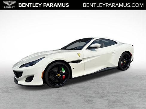 Used 2019 Ferrari Portofino RWD image 1