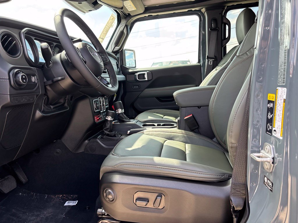 New 2026 Jeep Gladiator Mojave AWD/4WD image 12