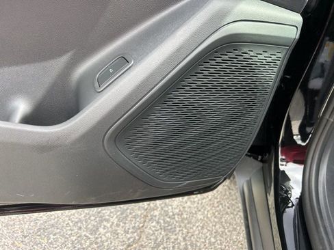 New 2026 Chevrolet Traverse LT w/ Sun and Wheel Package image 14