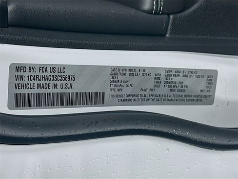 New 2025 Jeep Grand Cherokee Laredo X w/ Luxury Tech Group I image 18