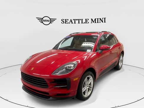Used 2021 Porsche Macan AWD/4WD image 1
