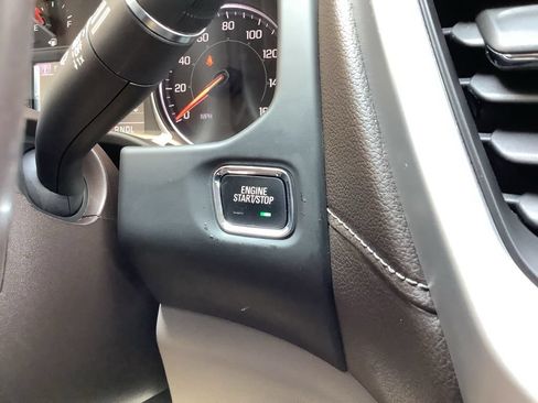 Used 2019 GMC Acadia SLT w/ LPO, Cargo Package AWD/4WD image 15