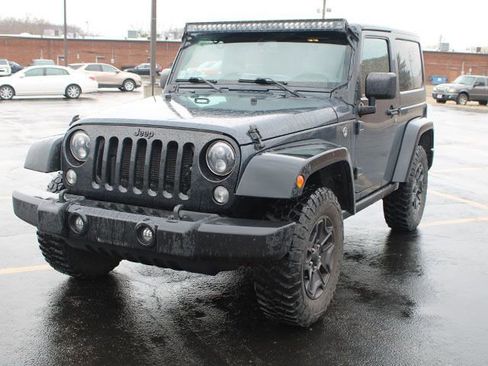 Used 2016 Jeep Wrangler Sport image 2