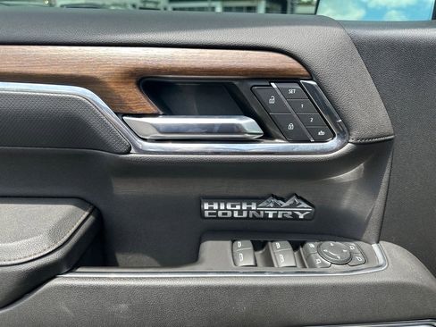 Certified 2023 Chevrolet Silverado 1500 High Country w/ High Country Premium Package image 8
