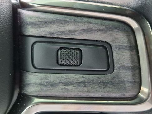 Used 2025 Rivian R1S Adventure Dual AWD/4WD image 14