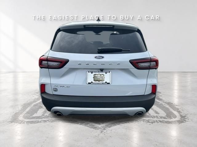 Used 2025 Ford Escape Active FWD image 7