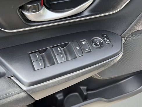 Used 2021 Honda CR-V EX image 17