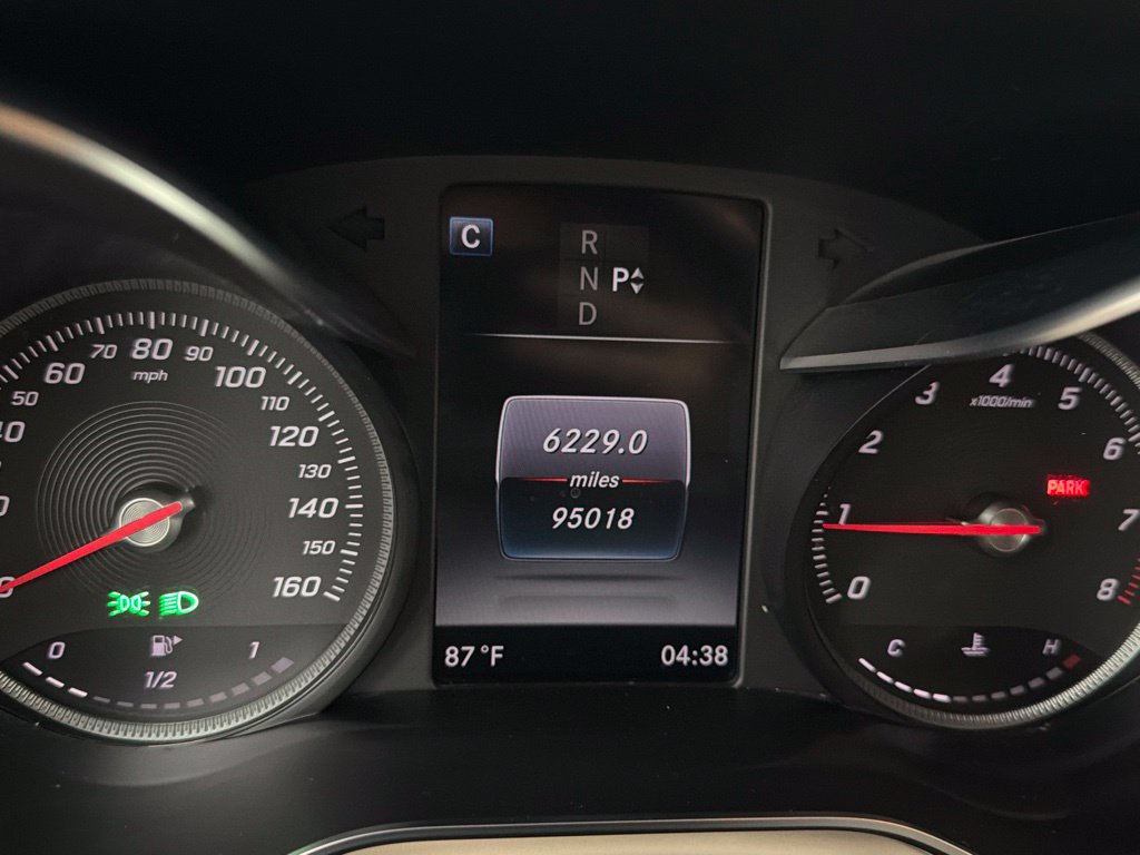 Used 2018 Mercedes-Benz GLC 300 4MATIC image 15