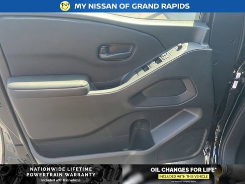 New 2026 Nissan Frontier SV w/ SV Convenience Package AWD/4WD image 10