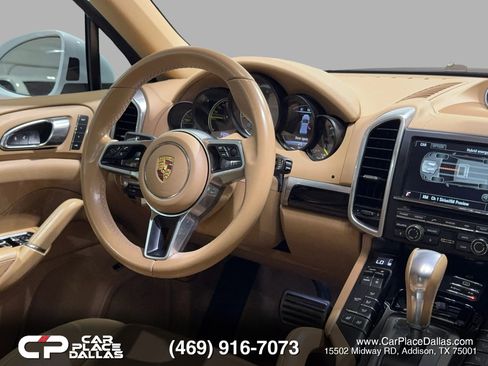 Used 2015 Porsche Cayenne S w/ Premium Package AWD/4WD image 18