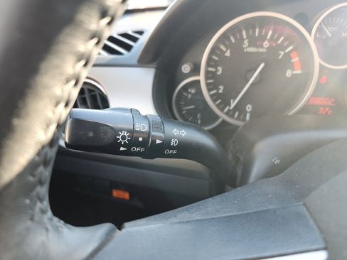 Used 2010 MAZDA MX-5 Miata Grand Touring w/ Premium Pkg RWD image 27