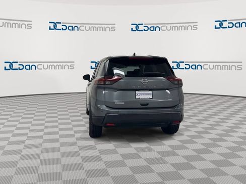 Used 2024 Nissan Rogue S AWD/4WD image 7