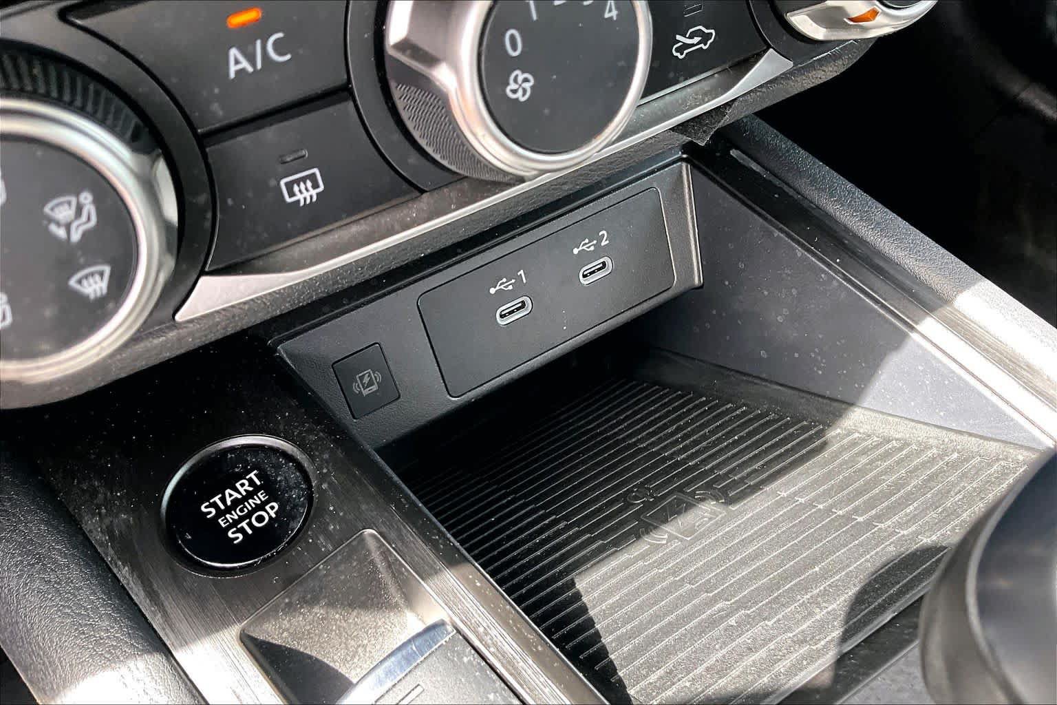 Certified 2025 Nissan Kicks SV FWD image 32