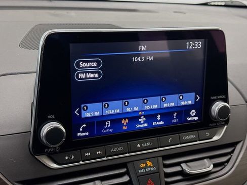 Used 2024 Nissan Altima 2.5 SV image 14