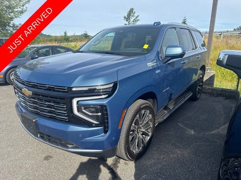 Used 2025 Chevrolet Tahoe High Country w/ Sun And Tow Package AWD/4WD image 1