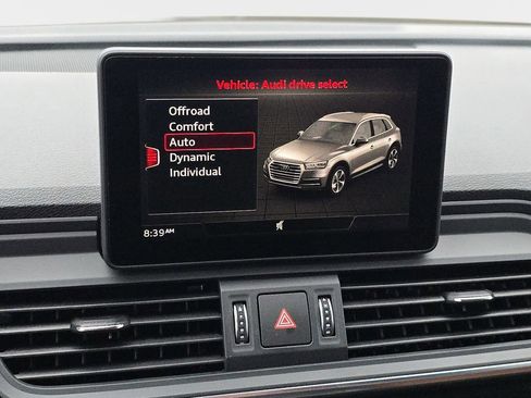 Used 2019 Audi Q5 2.0T Premium w/ Convenience Package AWD/4WD image 28