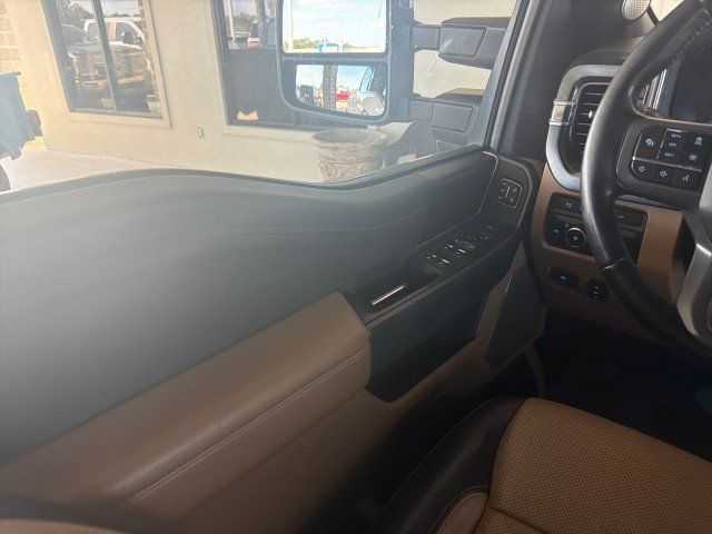 Used 2023 Ford F350 Lariat w/ Lariat Ultimate Package AWD/4WD image 21