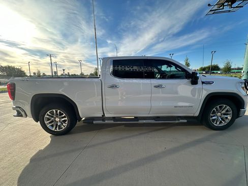 Used 2019 GMC Sierra 1500 SLT w/ SLT Premium Plus Package image 6