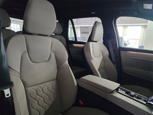 New 2026 Volvo XC90 T8 Plus w/ Protection Package Premier image 16