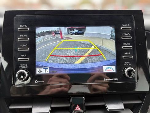 Used 2024 Toyota Camry SE image 23