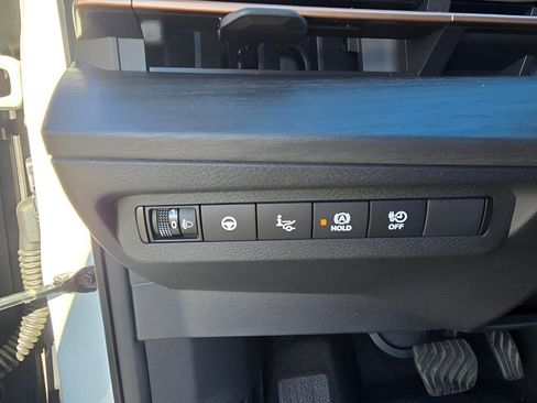 Used 2024 Nissan Ariya ENGAGE image 18