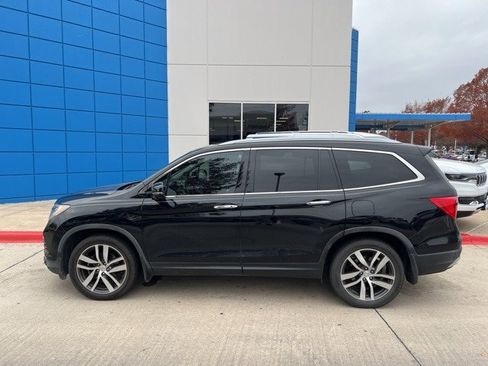 Used 2016 Honda Pilot Touring image 10