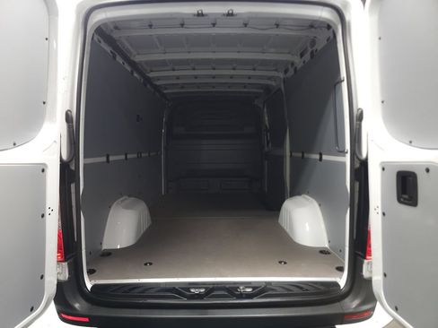 Used 2026 Mercedes-Benz Sprinter 2500 image 21