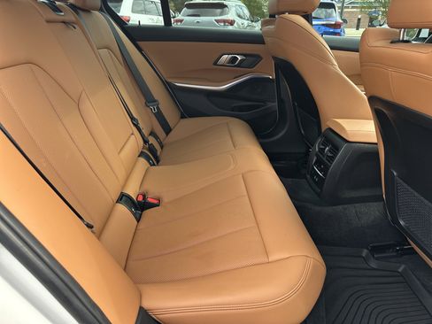 Used 2022 BMW 330i xDrive Sedan w/ Premium Package AWD/4WD image 16