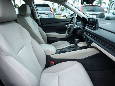 Used 2025 Honda Accord LX image 21