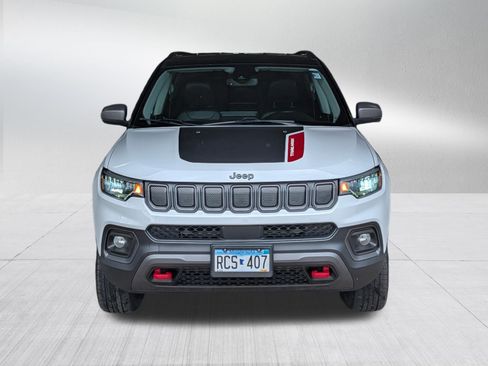 Used 2022 Jeep Compass Trailhawk w/ Trailhawk Convenience Group AWD/4WD image 2