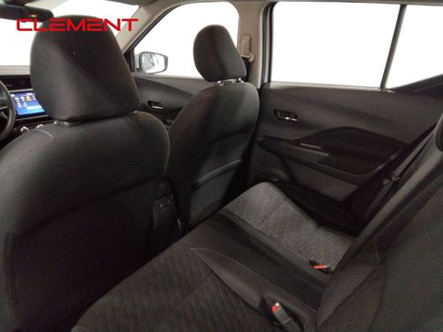 Used 2023 Nissan Kicks SV image 32