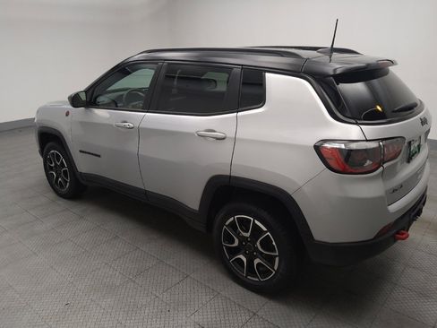 Used 2025 Jeep Compass Trailhawk w/ Trailer Tow Group AWD/4WD image 3