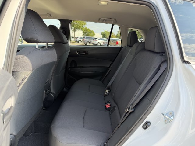 Used 2026 Toyota Corolla Cross LE FWD image 25