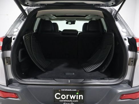 Used 2015 Jeep Cherokee Trailhawk w/ Comfort/Convenience Group image 22