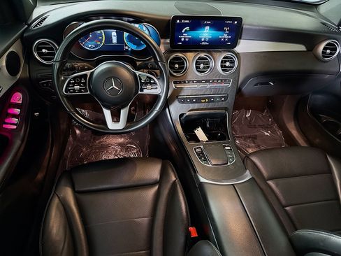 Used 2022 Mercedes-Benz GLC 300 image 17