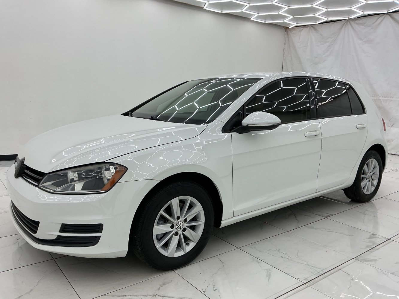 Used 2016 Volkswagen Golf S FWD image 6