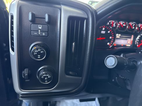 Used 2015 GMC Sierra 1500 SLE w/ SLE Value Package image 19