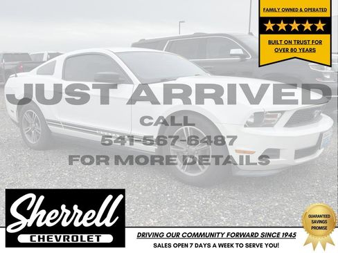Used 2012 Ford Mustang Premium image 3