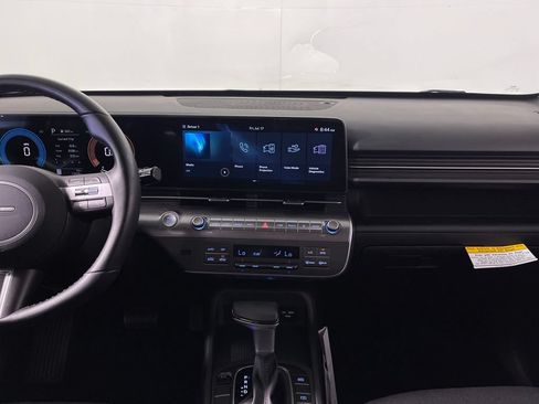 Certified 2025 Hyundai Kona SEL FWD image 16