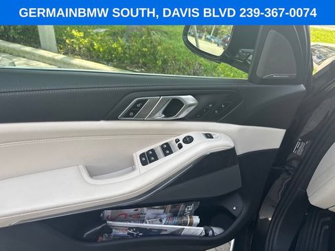 Used 2022 BMW X5 xDrive45e AWD/4WD image 9