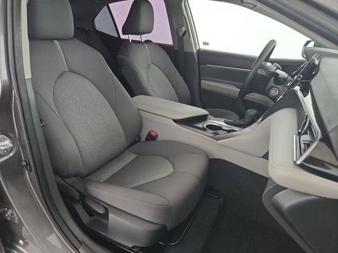Used 2023 Toyota Camry LE FWD image 31