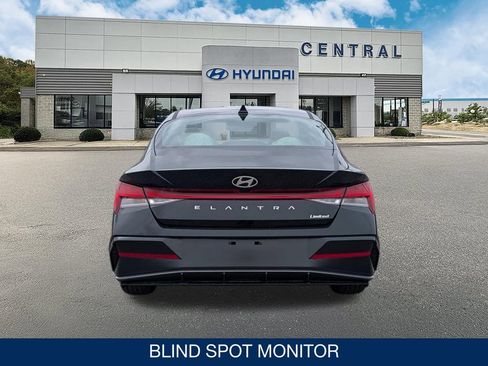 New 2026 Hyundai Elantra Limited image 7